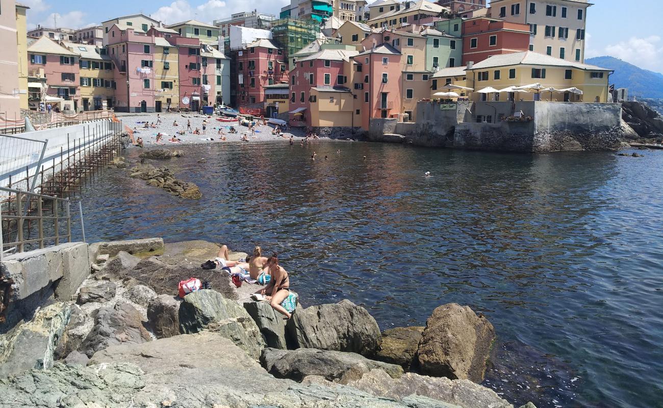 Photo de Spiaggia di Boccadasse avec caillou gris de surface