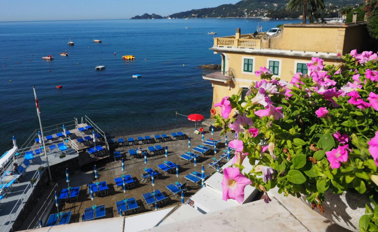 Photo de Bagni Baia Dei Sogni - Rapallo avec caillou fin gris de surface