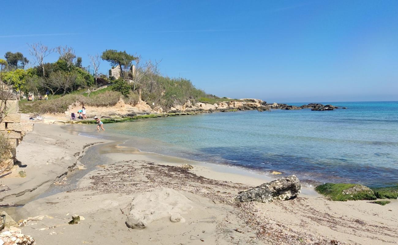 Photo de Lido La Castellana avec sable beige de surface