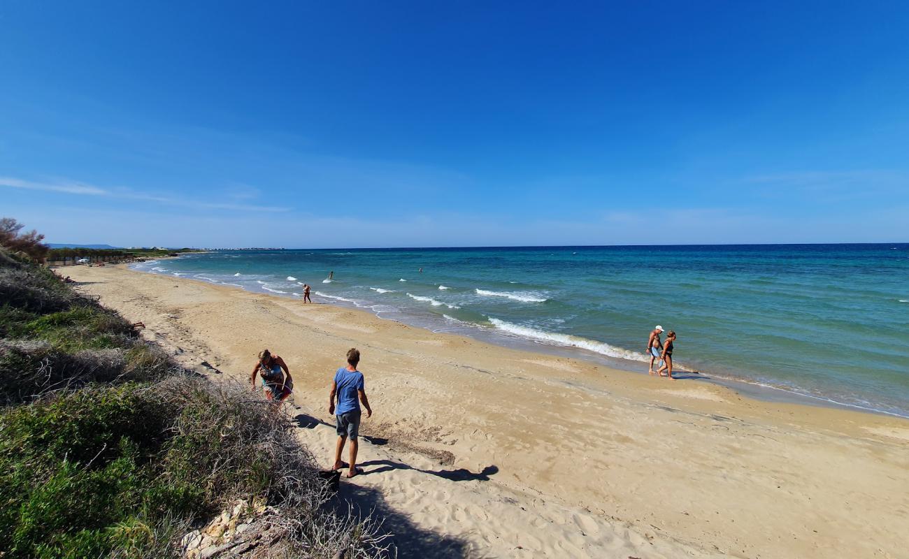Photo de Lido Tavernese avec sable beige de surface