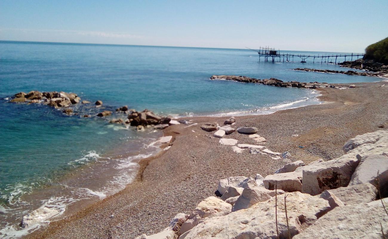 Photo de Promontorio Dannunziano Beach avec galets gris de surface