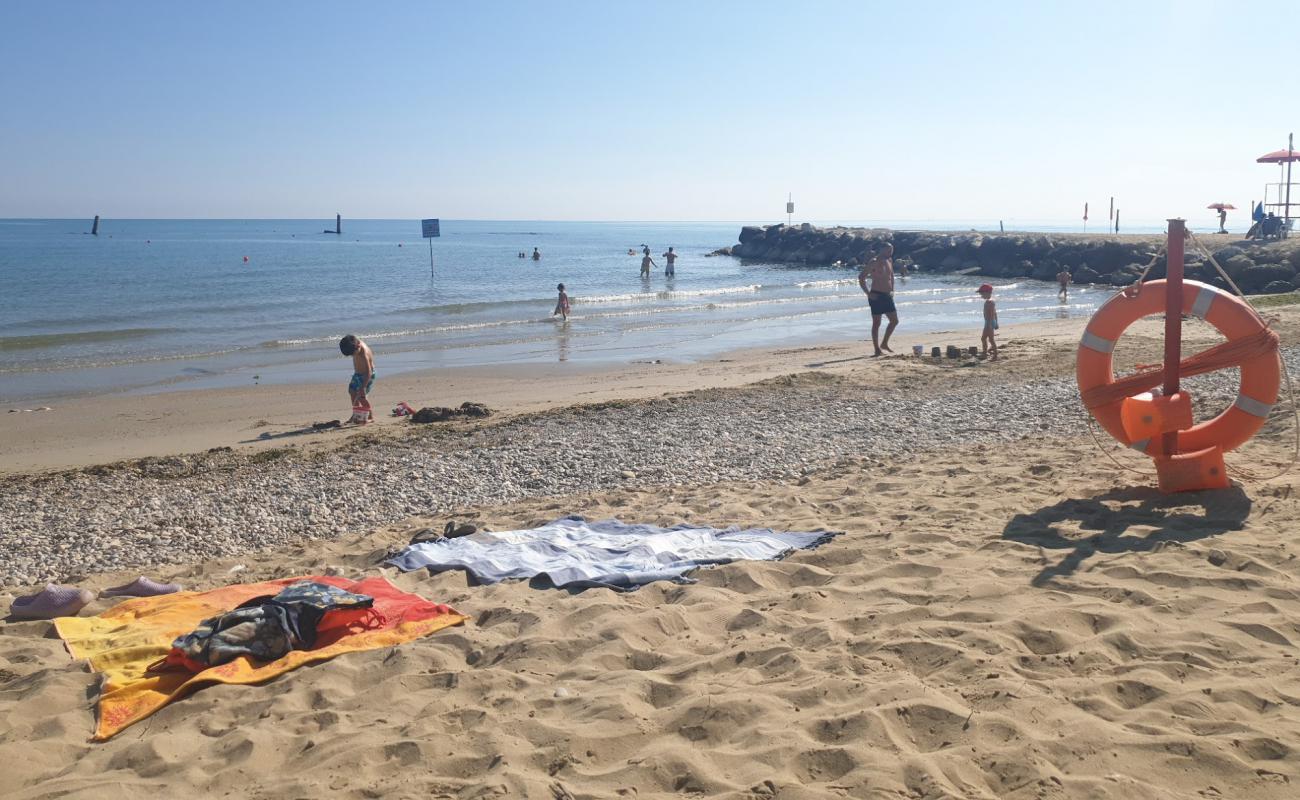 Photo de Spiaggia dei PuraVida avec sable gris de surface