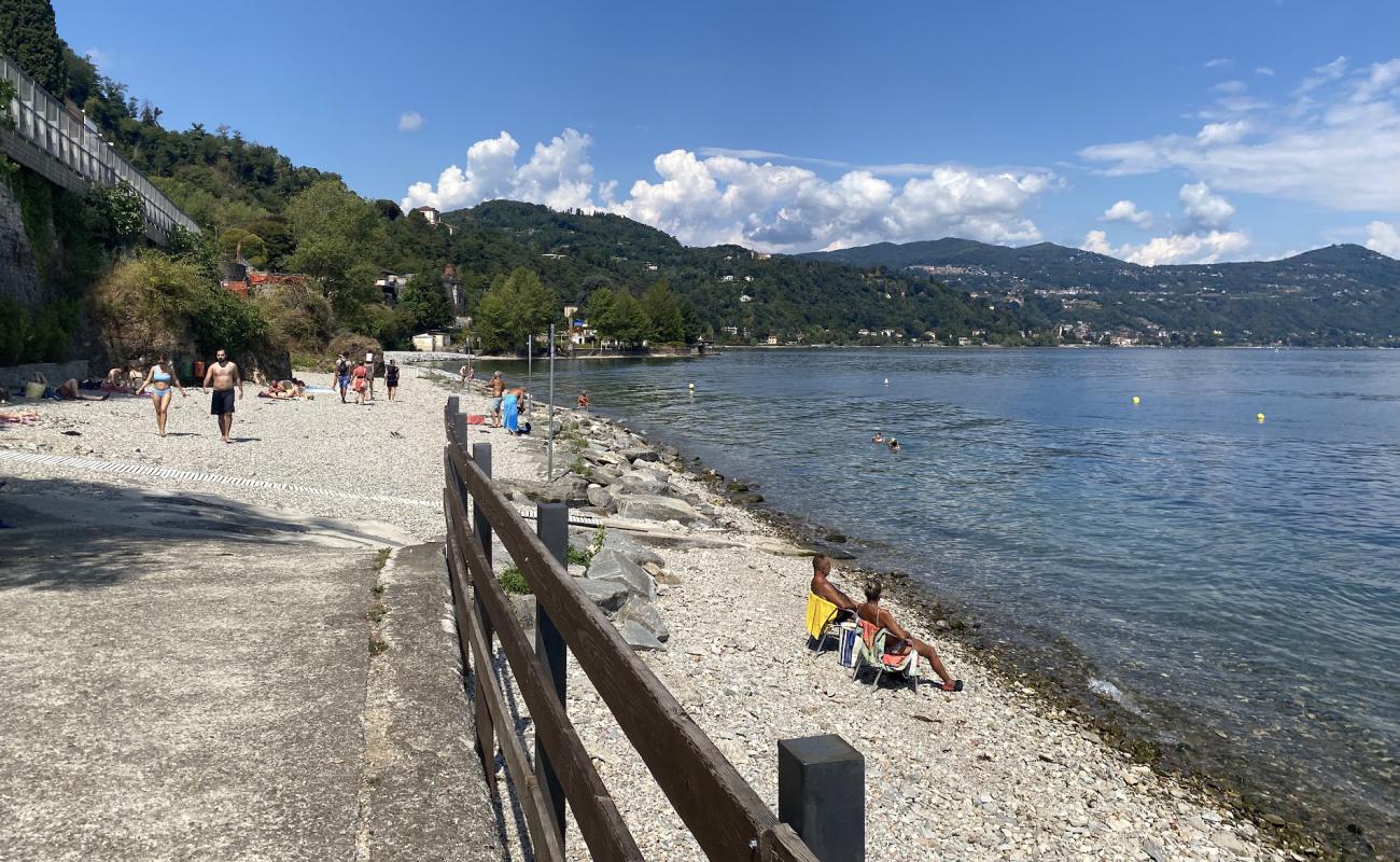 Photo de Spiaggia delle Rocchette avec roches de surface