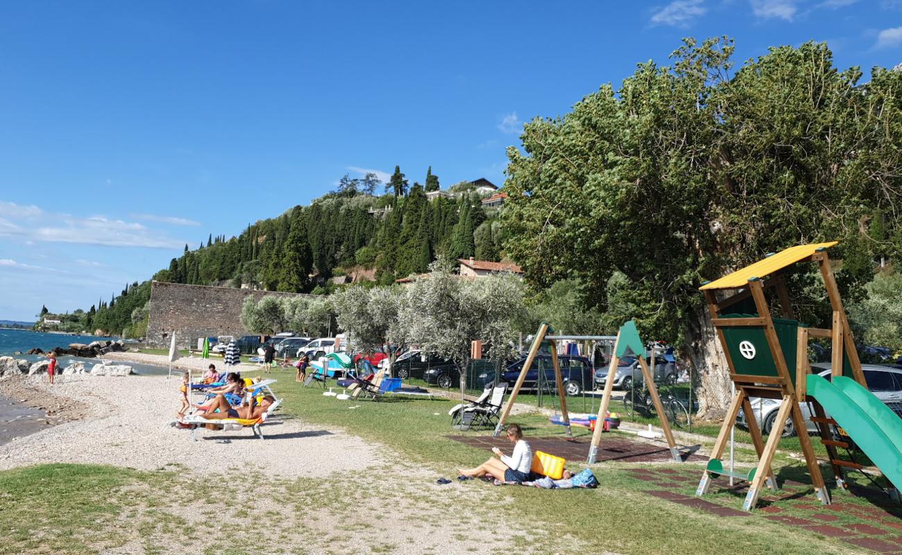 Photo de Spiaggia di Campeggio Lefa avec roches de surface