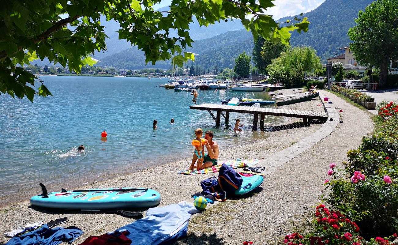 Photo de Spiaggia Penisola Verde avec caillou fin gris de surface