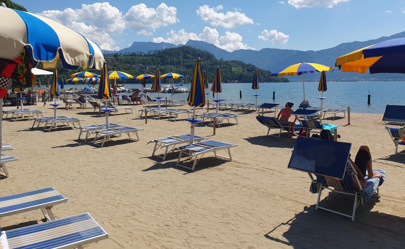 Photo de Lido di San Cristoforo avec caillou fin gris de surface