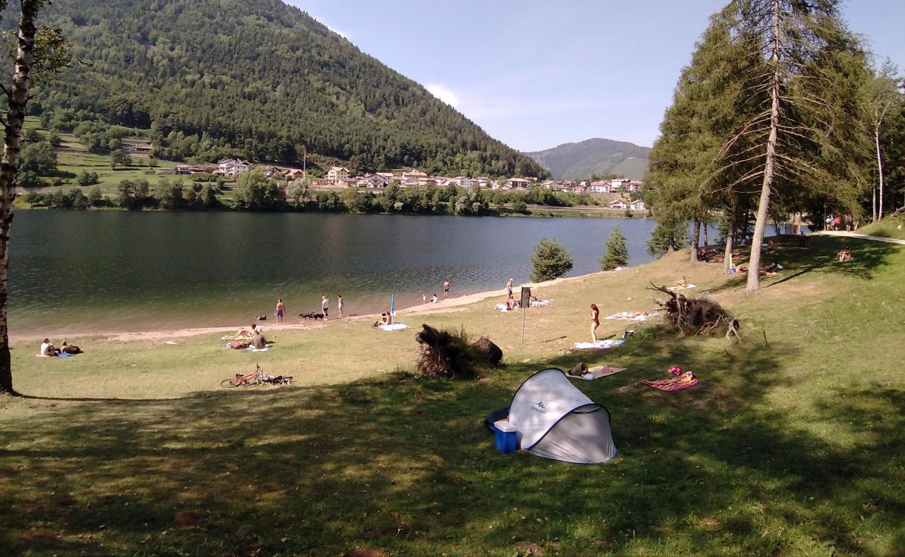 Photo de Bau Beach Bedollo avec caillou fin gris de surface