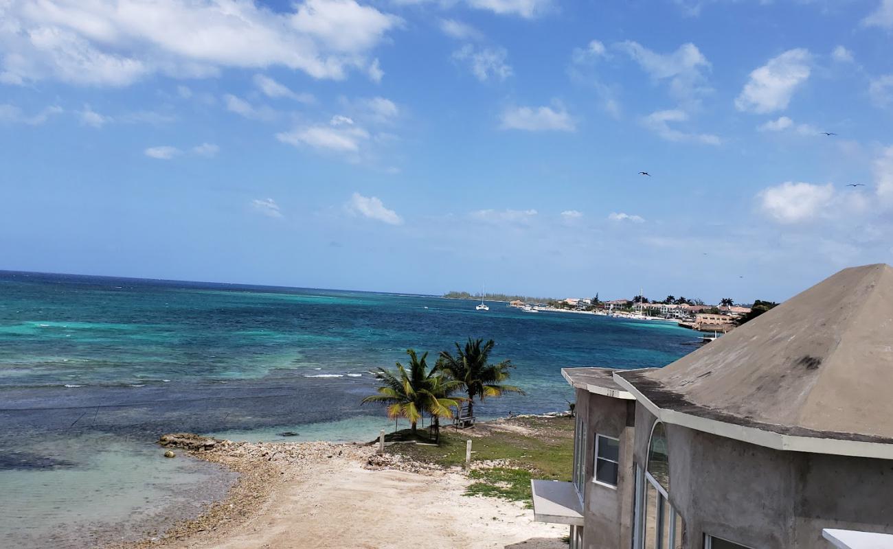 Photo de Villa Maria Montego Bay avec sable beige de surface