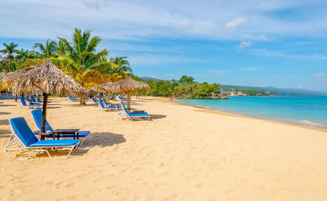 Photo de Plage de Jamaica Inn avec sable fin et lumineux de surface