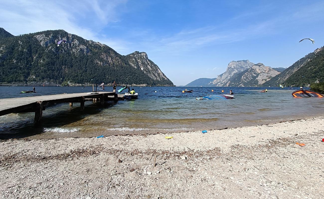 Photo de Badeplatz Rindbach Strand avec herbe de surface