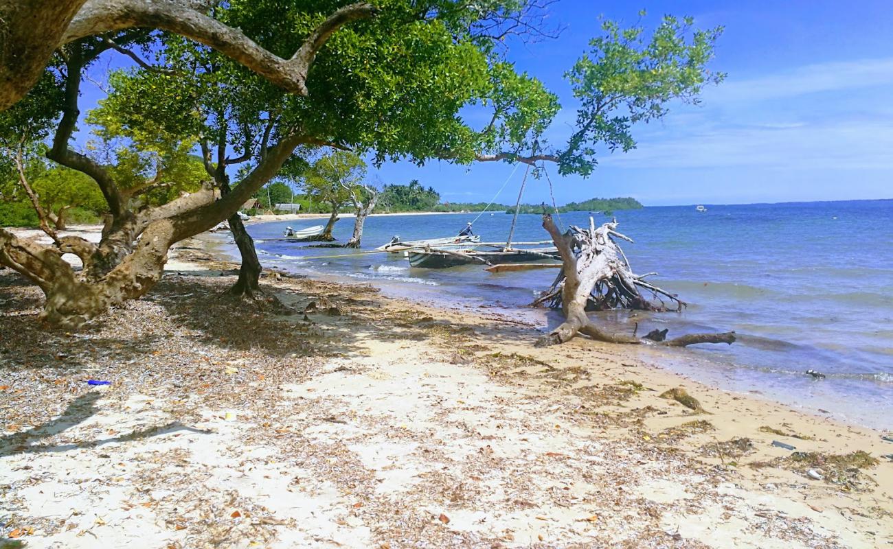 Photo de Funzi Beach avec sable lumineux de surface