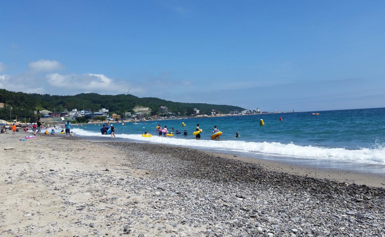 Photo de Oryu Beach avec caillou gris de surface