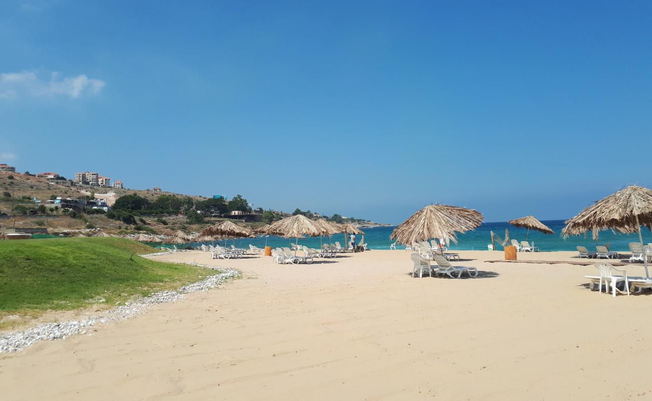 Photo de Summer Beach avec sable fin et lumineux de surface