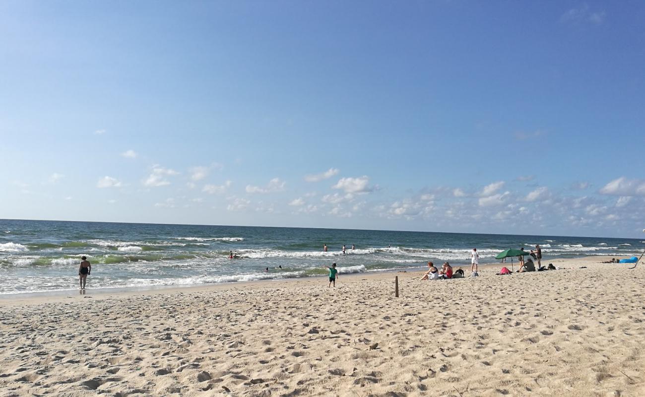 Photo de Juodkrante beach avec sable beige de surface
