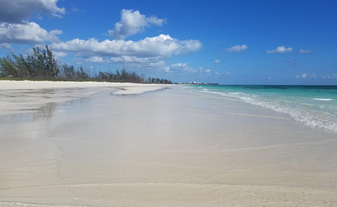 Photo de East Palm beach avec sable fin et lumineux de surface