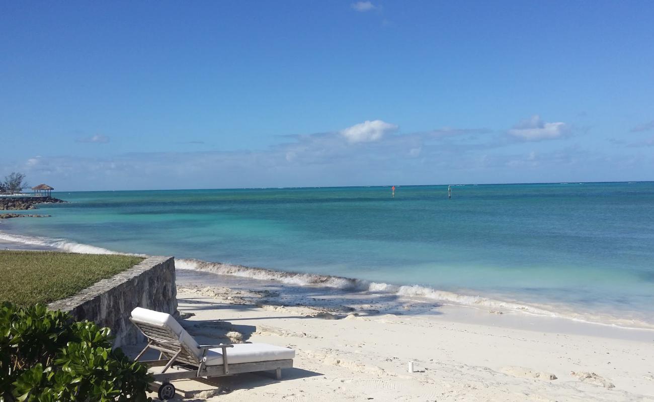 Photo de Captains beach avec sable fin et lumineux de surface