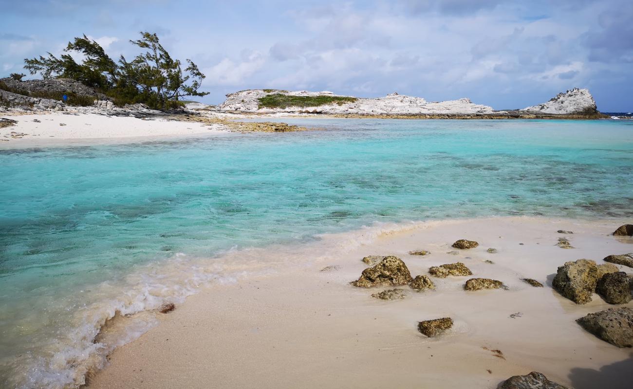 Photo de Pirate beach avec sable blanc de surface