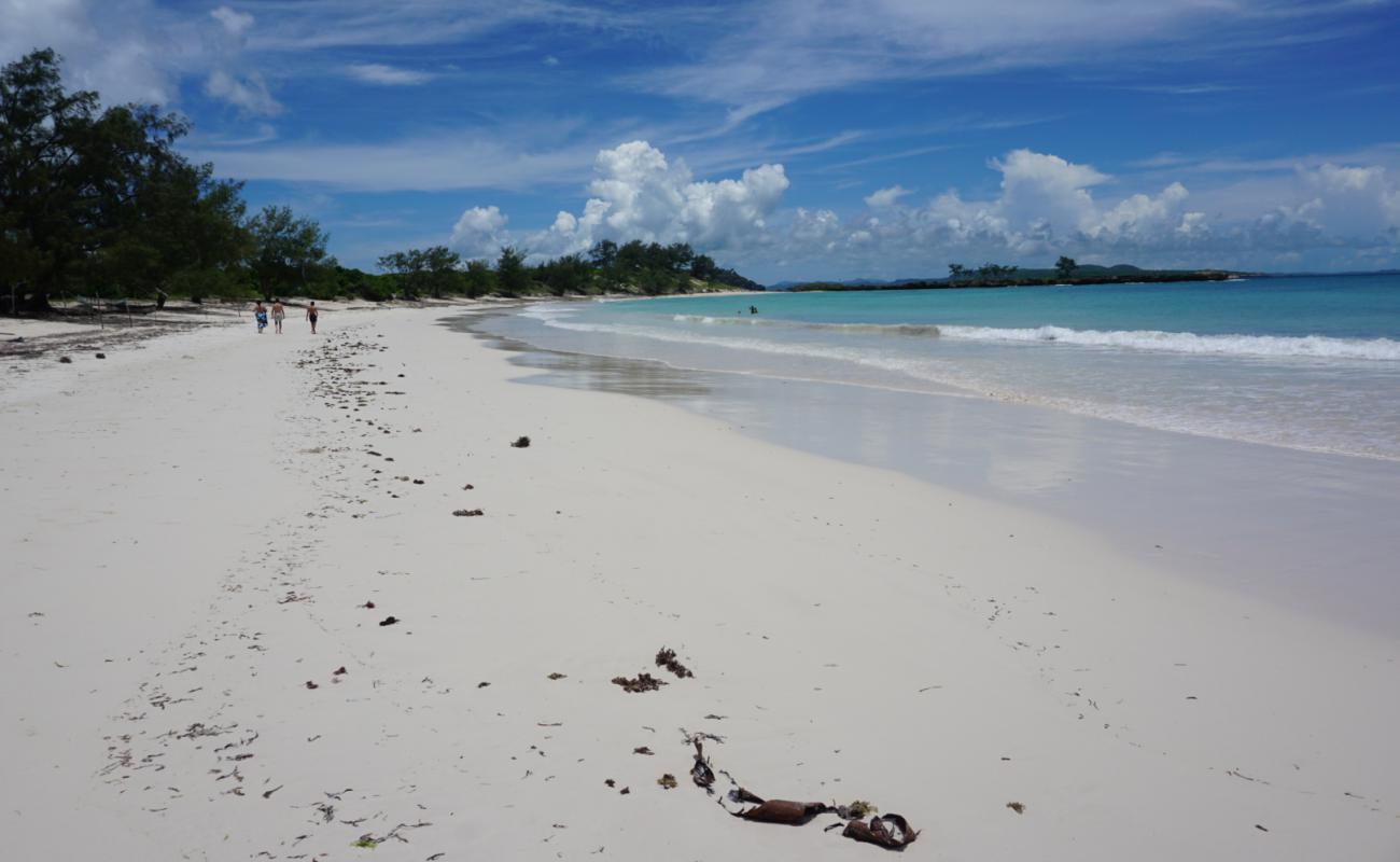Photo de Sakalava beach avec sable blanc de surface