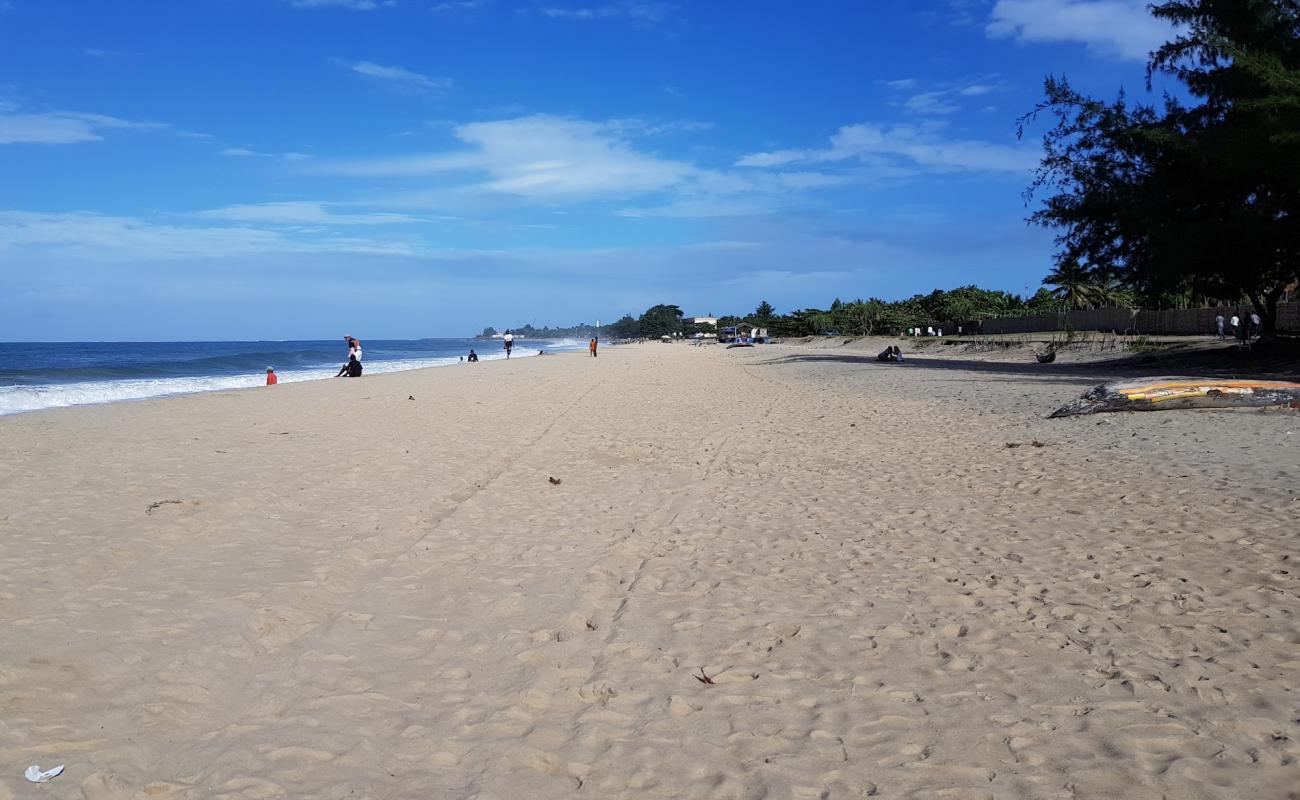 Photo de Tamatave Beach avec sable lumineux de surface