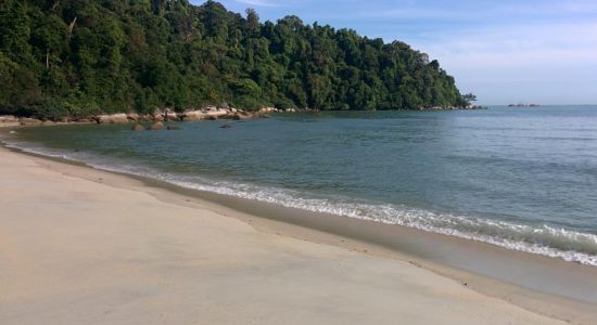 Teluk Ailing Beach