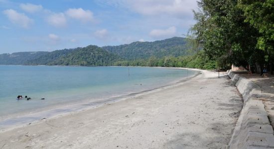 Teluk Gorek Beach