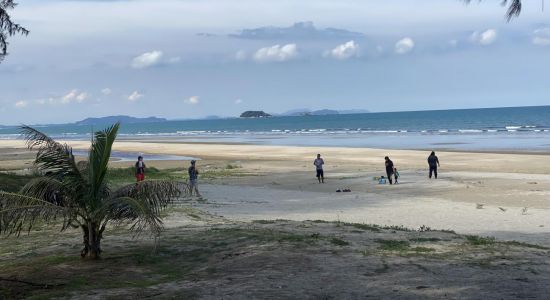 Gebeng Kampung Beach