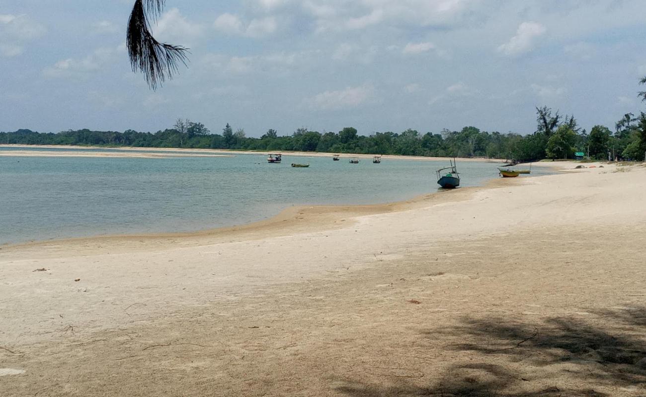 Photo de Chendor Beach avec sable lumineux de surface