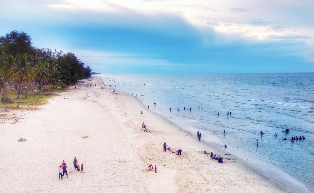 Photo de Melawi Beach avec sable lumineux de surface