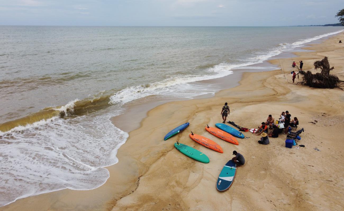 Photo de Sapom Beach avec sable lumineux de surface