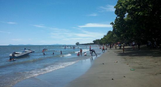 Parapat Makuau Tungku Beach