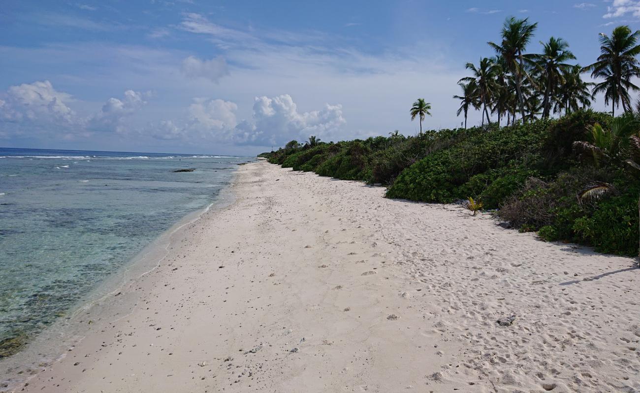Photo de Usgandu Beach avec sable beige de surface