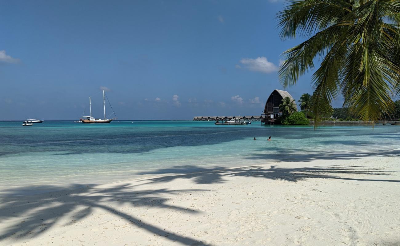 Photo de Herethere Kilhi Beach avec sable beige de surface