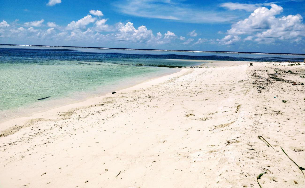 Photo de Hithadhoo Beach avec sable beige de surface