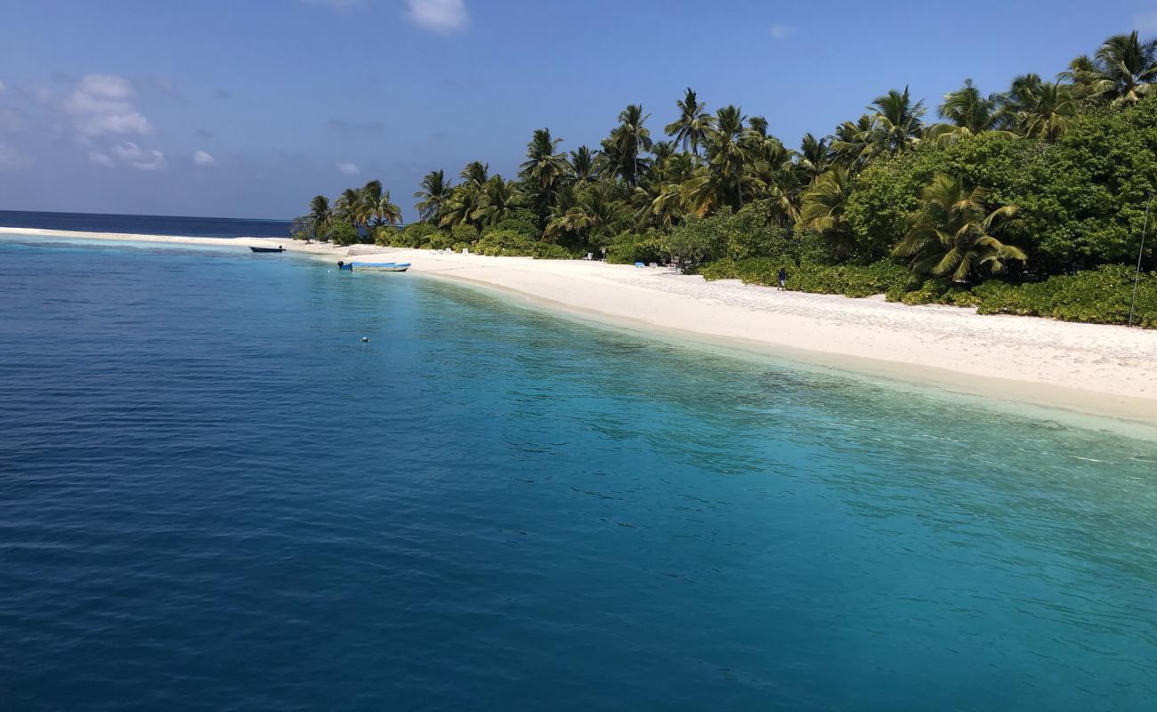 Photo de Hulhidoo Beach avec sable beige de surface