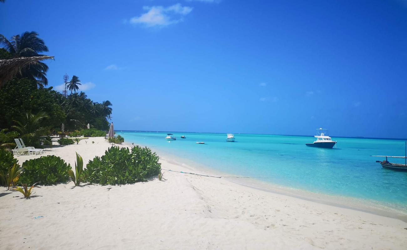 Photo de Plage de Fulidhoo avec sable fin blanc de surface