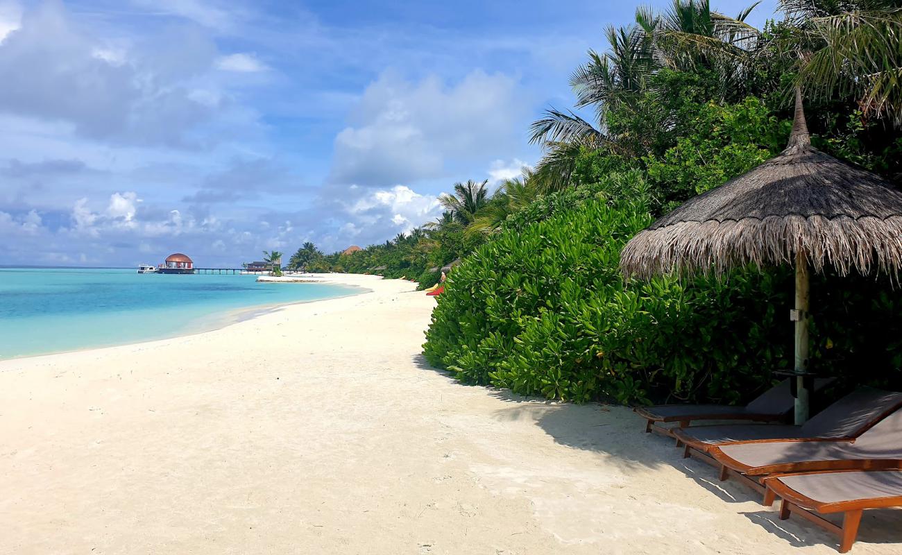 Photo de Plage de Maadhoo avec sable fin blanc de surface