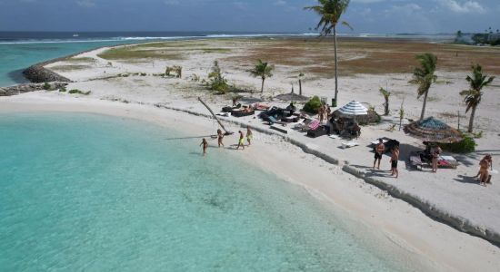 Huraa beach