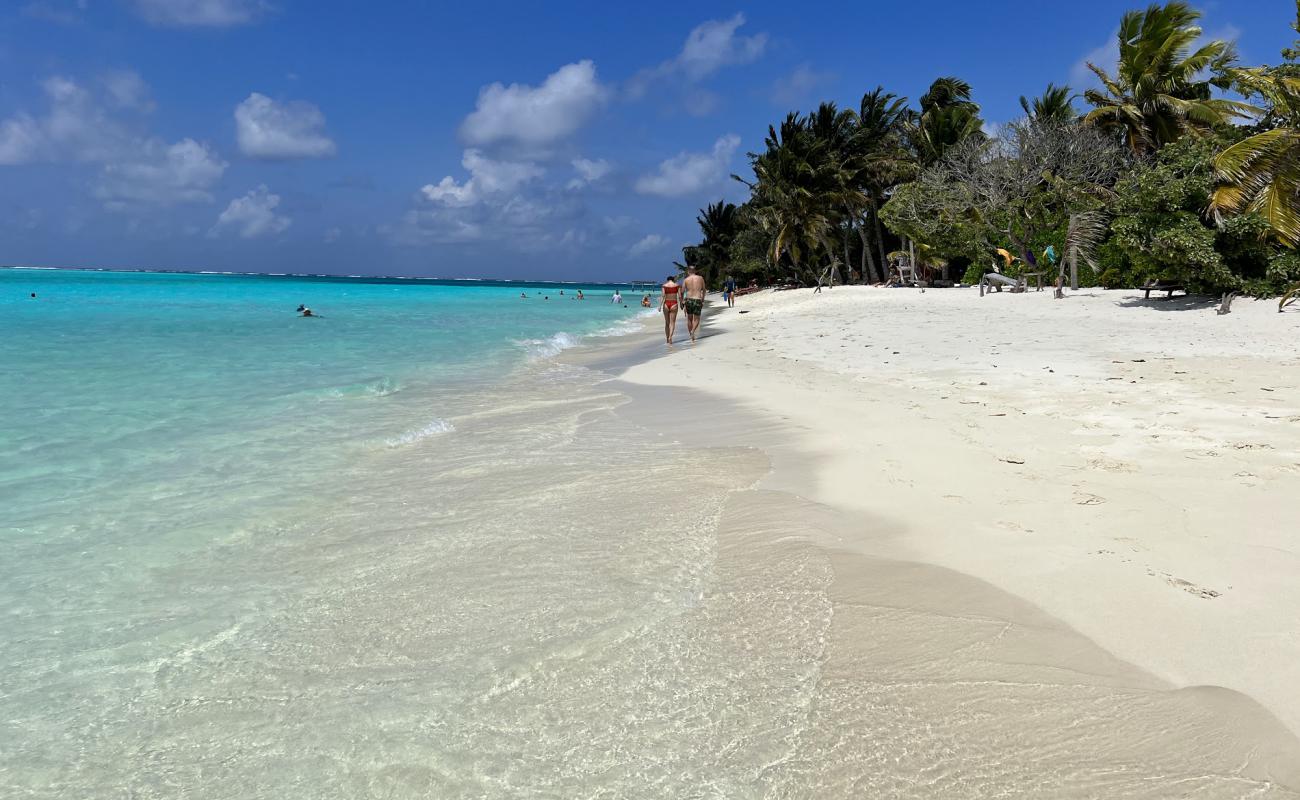 Photo de Thoddu Beach avec sable fin blanc de surface