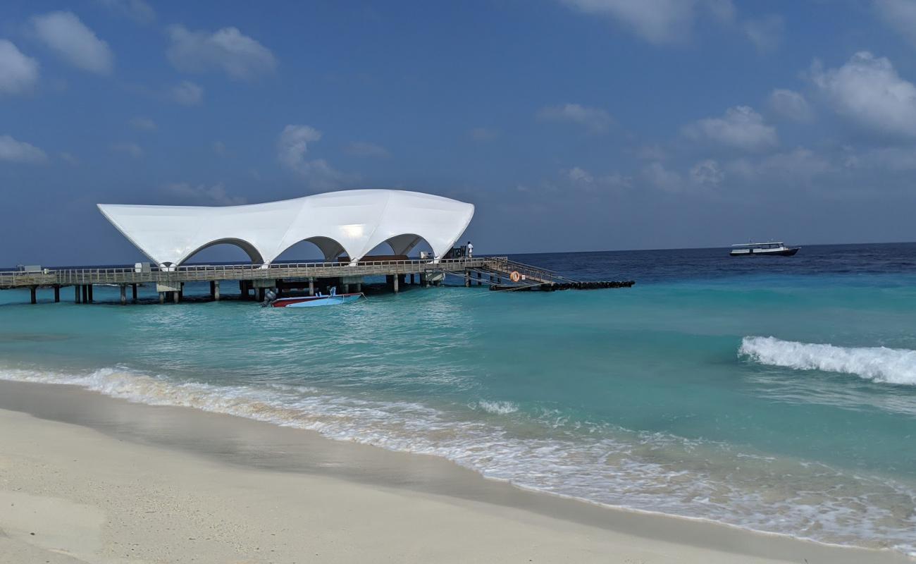 Photo de Plage de l'île de Miriandhoo avec sable blanc de surface