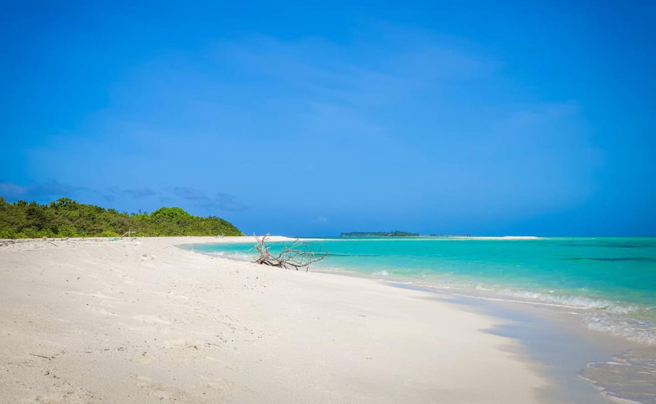 Photo de Dhidhdhoo Island Beach avec sable lumineux de surface