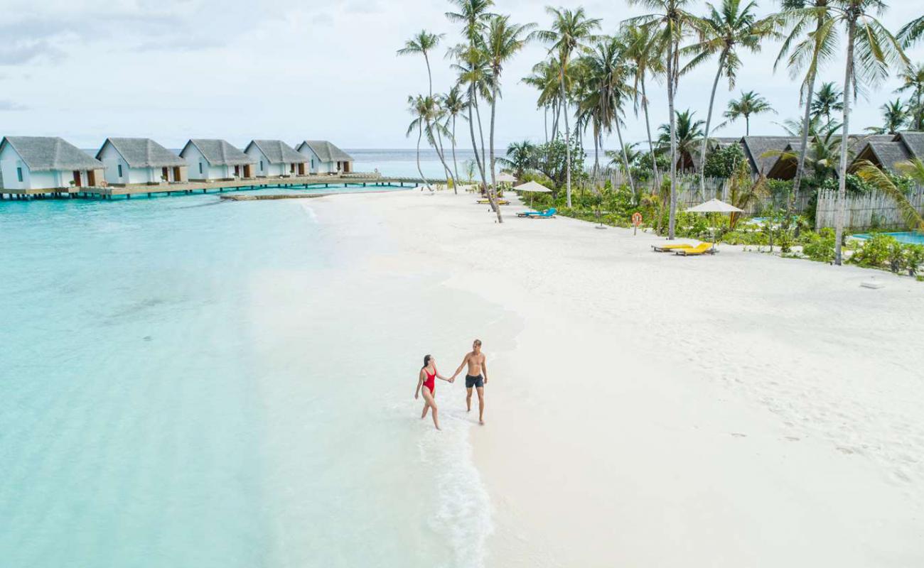 Photo de Plage de l'île Fushifaru avec sable blanc de surface