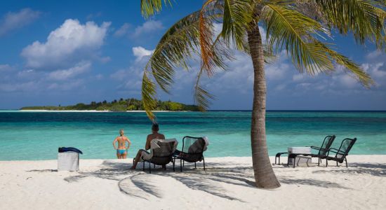 Plage de l'île Kanuhuraa