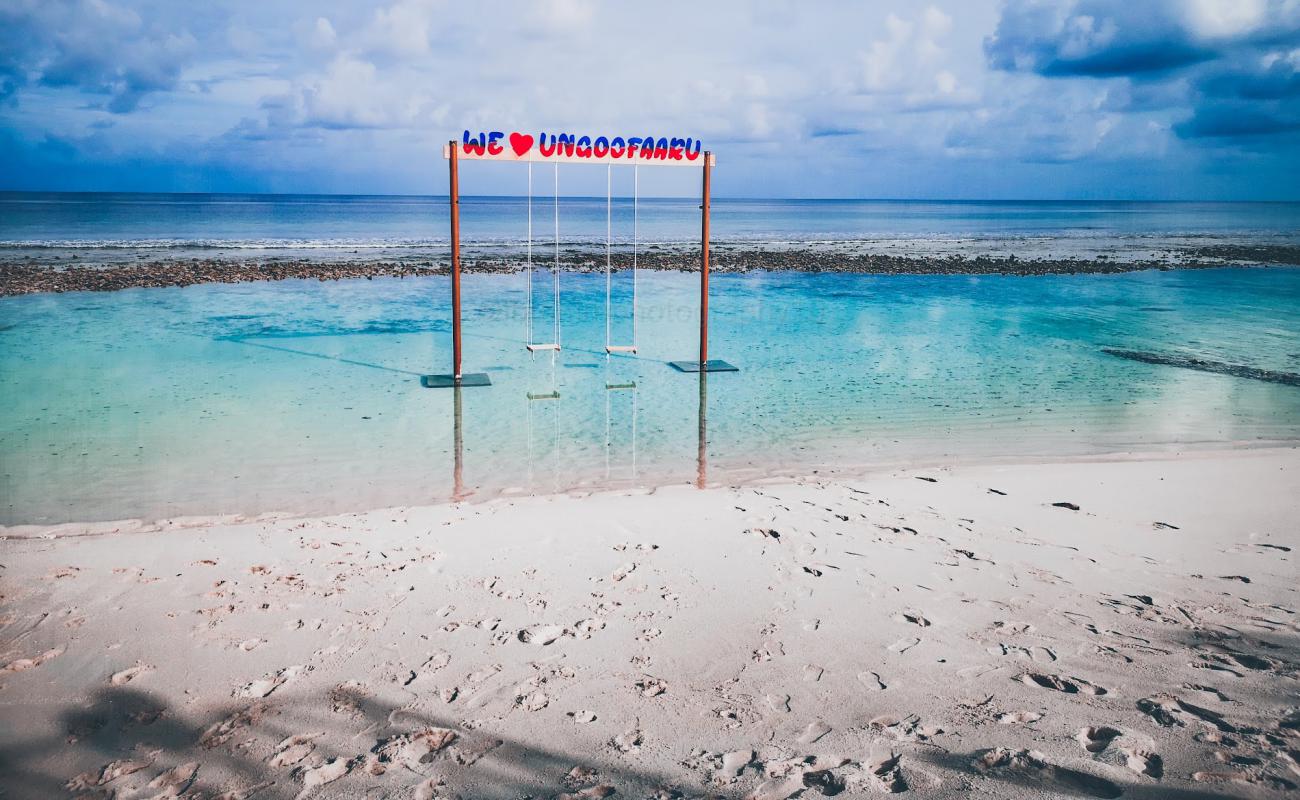 Photo de SeaSquad Beach avec sable lumineux de surface