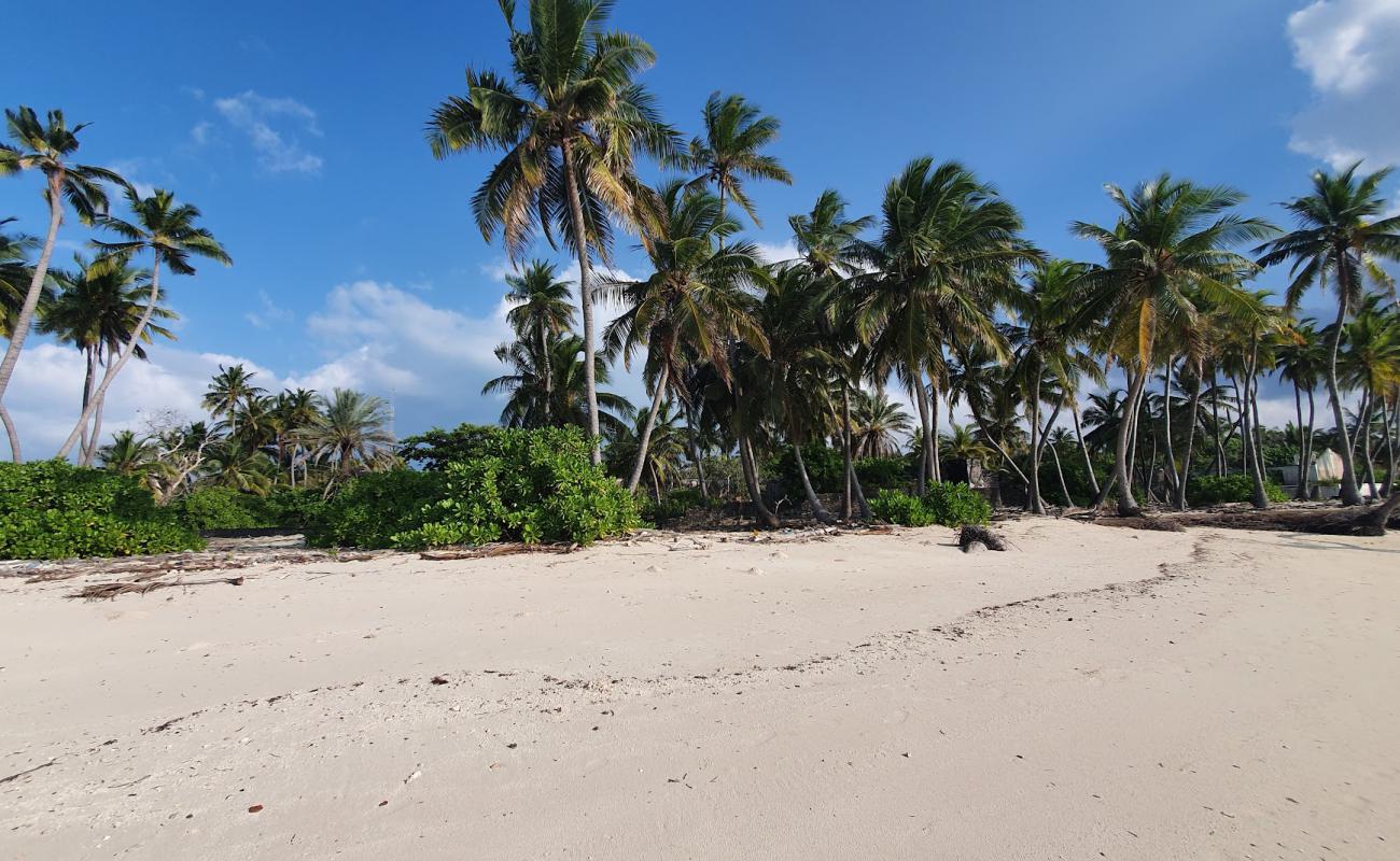 Photo de Hathifushi beach avec sable beige de surface