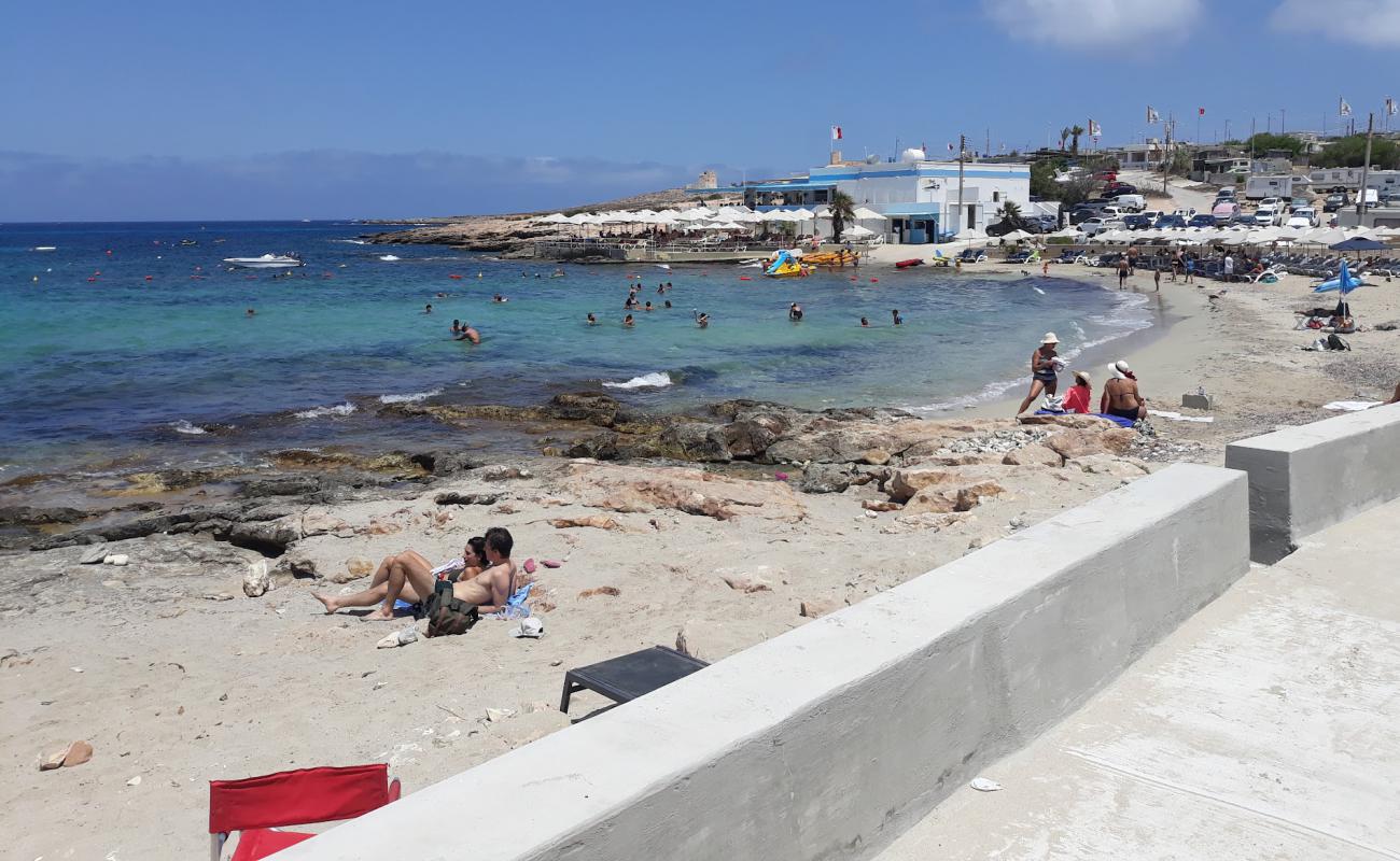 Photo de Ramla tal-Qortin avec roches de surface