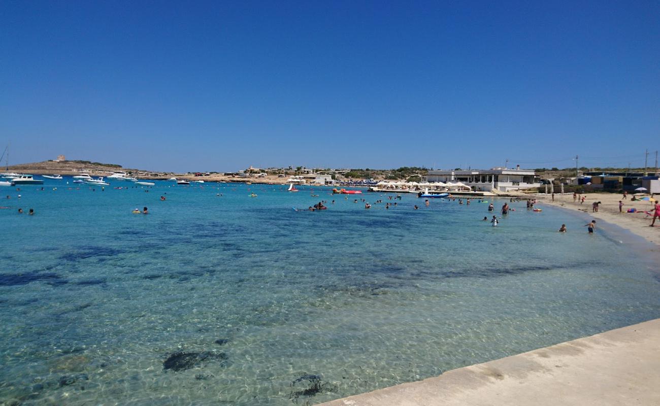 Photo de Bajja Armier Bay avec sable lumineux de surface