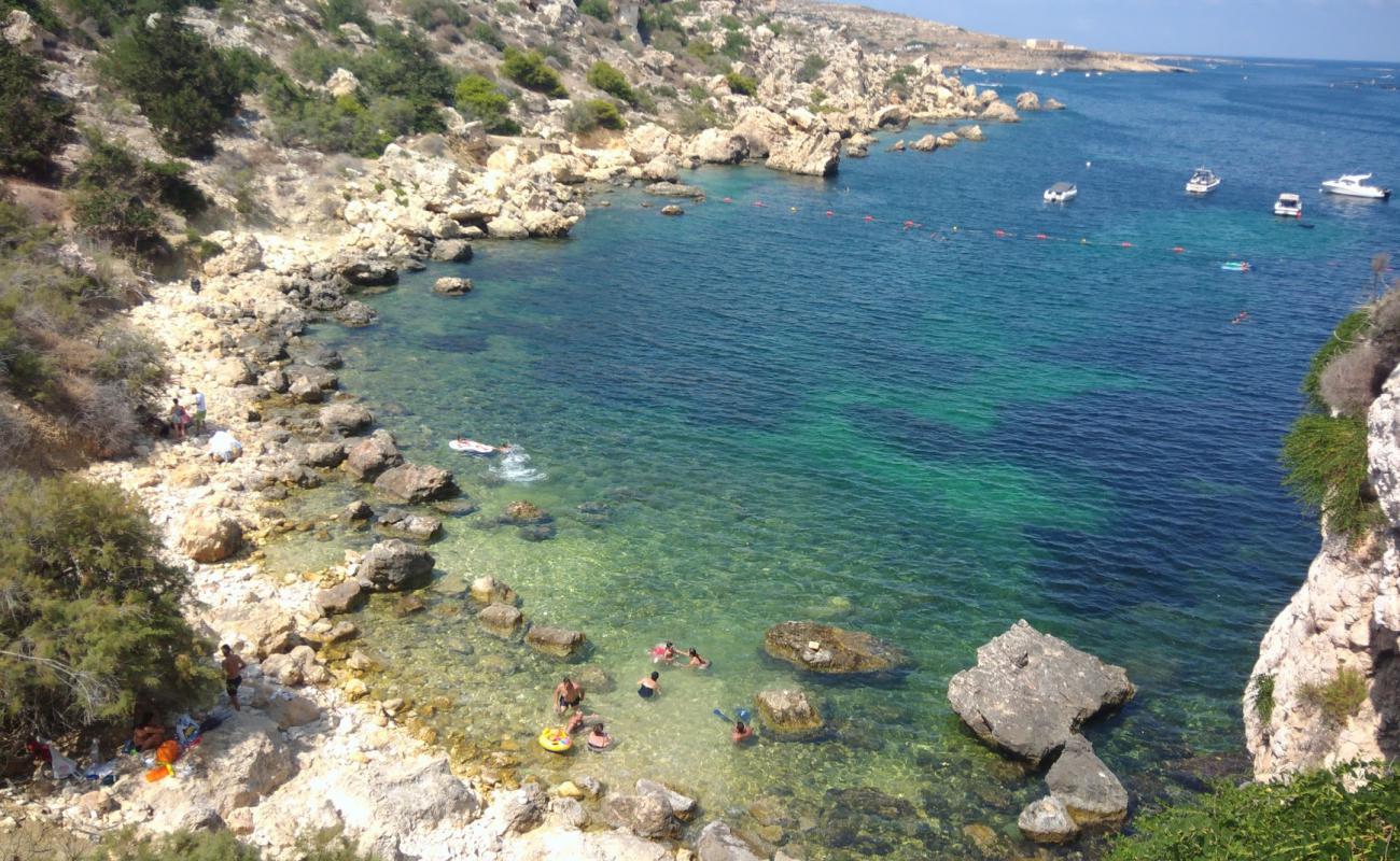 Photo de Fekruna Beach avec terrain rocheux de surface