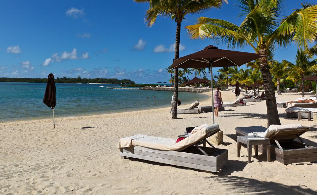 Photo de Four Seasons Mauritius avec sable blanc de surface