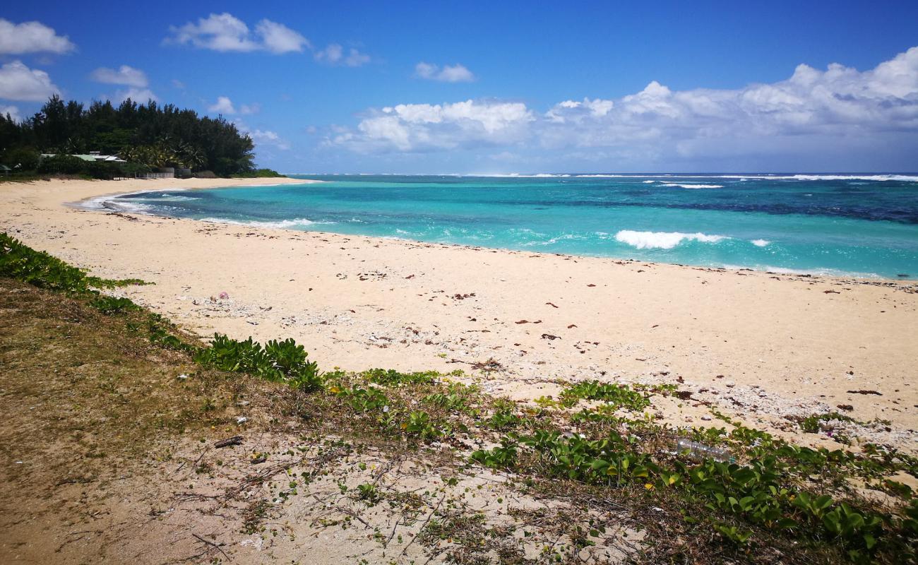 Photo de Riambel Beach avec sable beige de surface