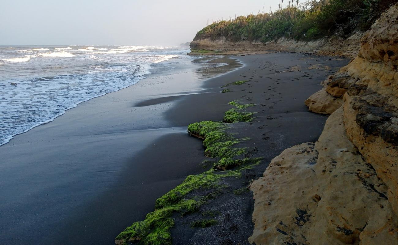 Photo de Playa escondida avec sable lumineux de surface